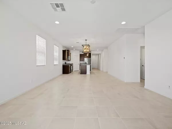 Tucson, AZ 85747,8290 S Cabari Mine Way