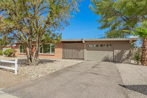 Tucson, AZ 85710,7081 E Calle Betelgeux