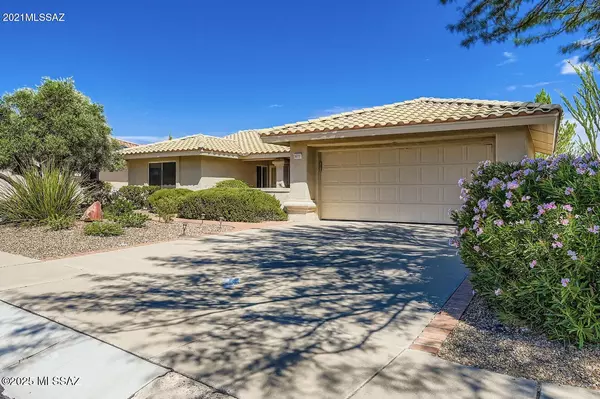 Oro Valley, AZ 85755,917 E Royal Ridge Drive