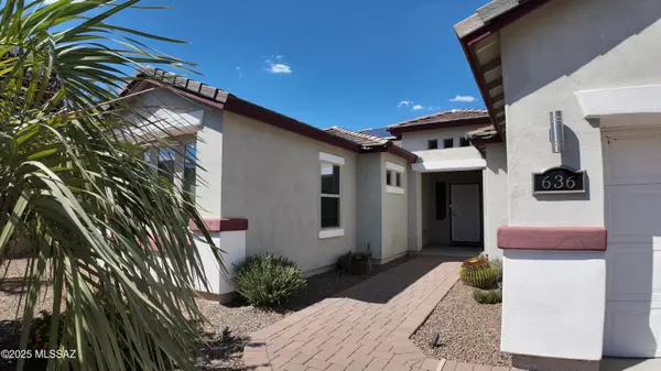 636 W Calle Las Tunas, Sahuarita, AZ 85629