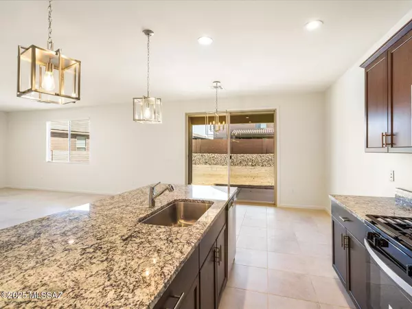 Tucson, AZ 85757,6953 W Indian Clover Way