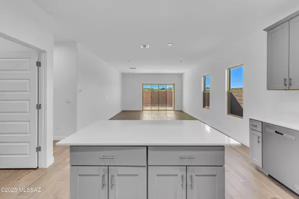 Vail, AZ 85641,14043 E Canidae DriveE