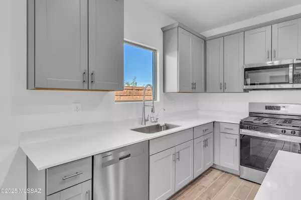 Vail, AZ 85641,14043 E Canidae DriveE