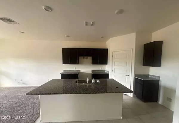 Marana, AZ 85653,10279 Palo Rojo Way