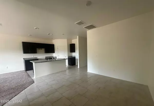 Marana, AZ 85653,10279 Palo Rojo Way