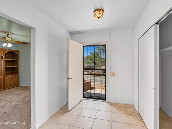 Vail, AZ 85641,1290 N Alderwood Manor Drive