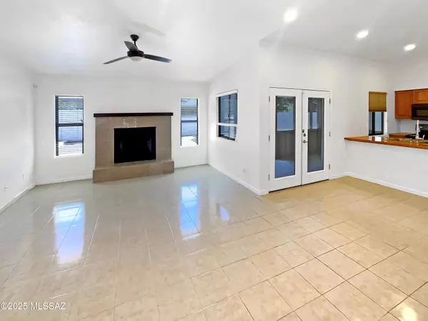 Tucson, AZ 85742,9678 N Sherbrooke Street