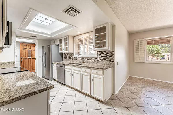 Green Valley, AZ 85622,1689 W Calle Hacienda