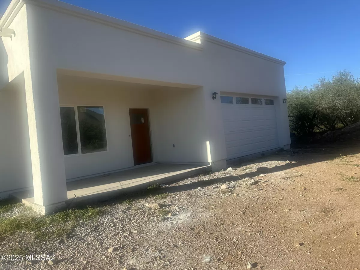Rio Rico, AZ 85648,144 Calle Victoria
