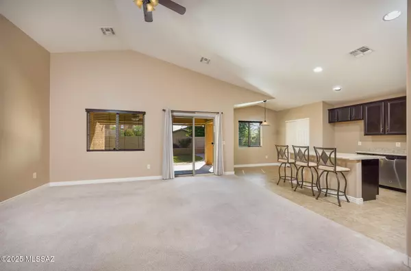 Tucson, AZ 85741,5197 W Spring Willow Court