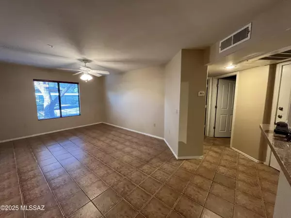 Tucson, AZ 85750,5751 N Kolb Road #11102