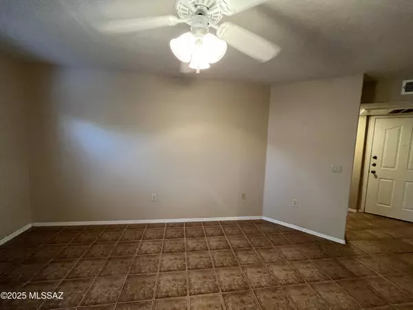 Tucson, AZ 85750,5751 N Kolb Road #11102