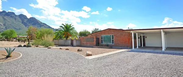 Oro Valley, AZ 85704,323 W Meadowbrook Drive