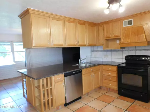 Pearce, AZ 85625,104 N Neff Place