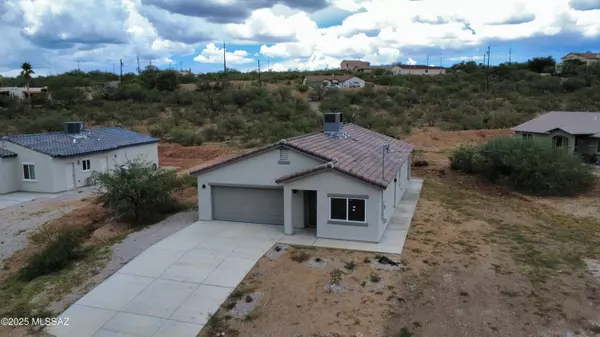 120 Via Venezuela,  Rio Rico,  AZ 85648