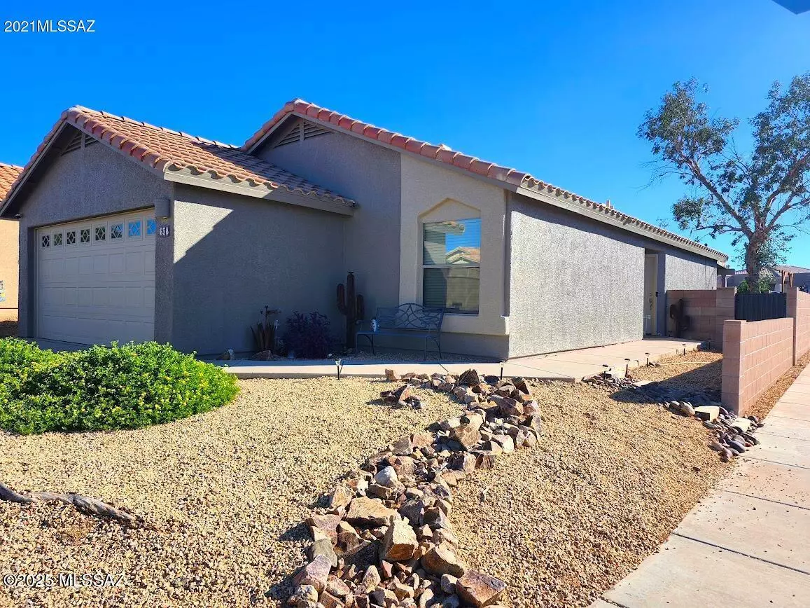 Vail, AZ 85641,658 S Painted River Way