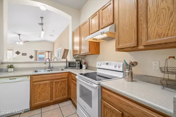 Tucson, AZ 85705,2336 W Rau River Road