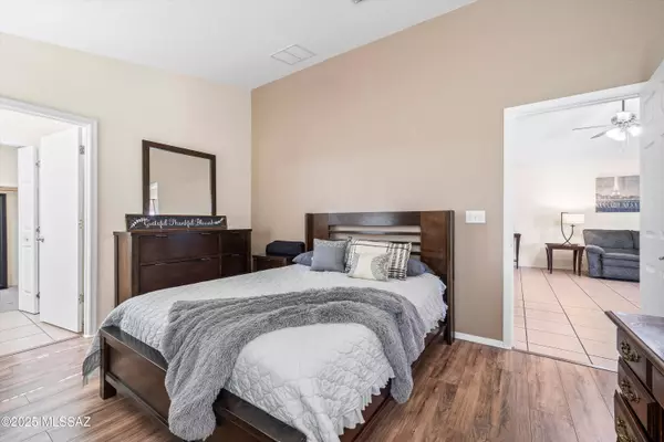 Tucson, AZ 85705,2336 W Rau River Road