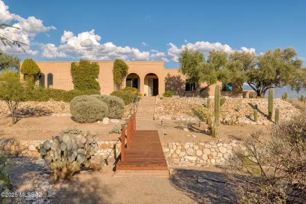 3922 N Pantano Road, Tucson, AZ 85750
