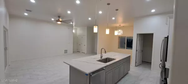 Rio Rico, AZ 85648,87 Avenida Pastor