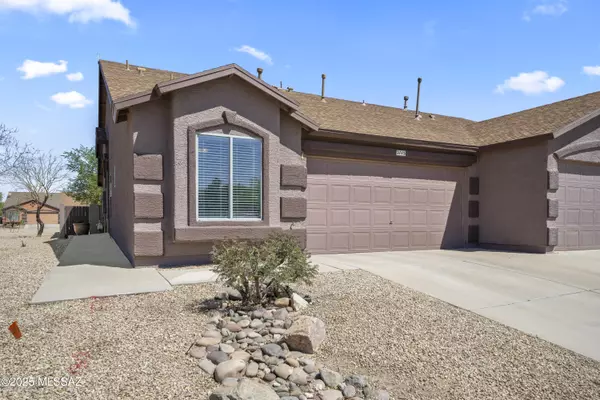 2115 E Calle Gran Desierto, Tucson, AZ 85706