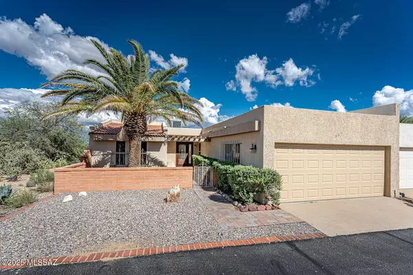 663 S Los Topacios, Green Valley, AZ 85614