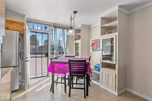 Tucson, AZ 85711,2113 S Rosemont Avenue