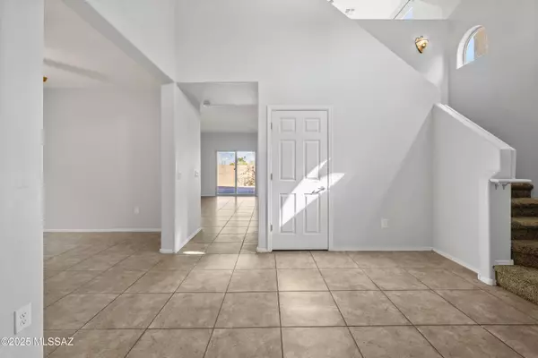 Tucson, AZ 85710,8889 E Abrams Loop