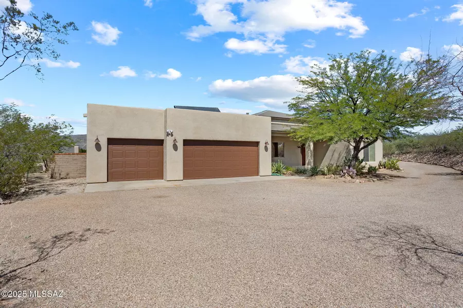 15243 E Tumbling W Ranch Place, Vail, AZ 85641