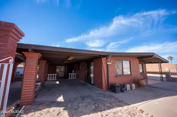 Nogales, AZ 85621,336 E Calle Soto