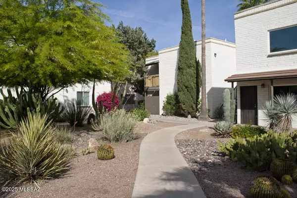 8450 E Old Spanish Trail #130, Tucson, AZ 85710