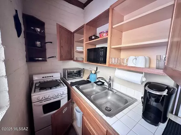 Tucson, AZ 85748,11555 E Speedway Boulevard #13