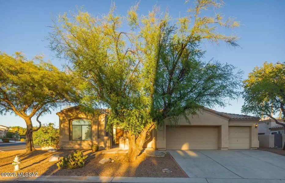 1980 W Muirhead Loop, Oro Valley, AZ 85737