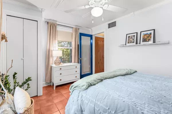 Tucson, AZ 85711,4865 E 3rd Street