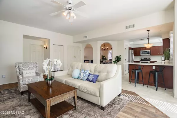 Tucson, AZ 85737,722 W Annandale Way