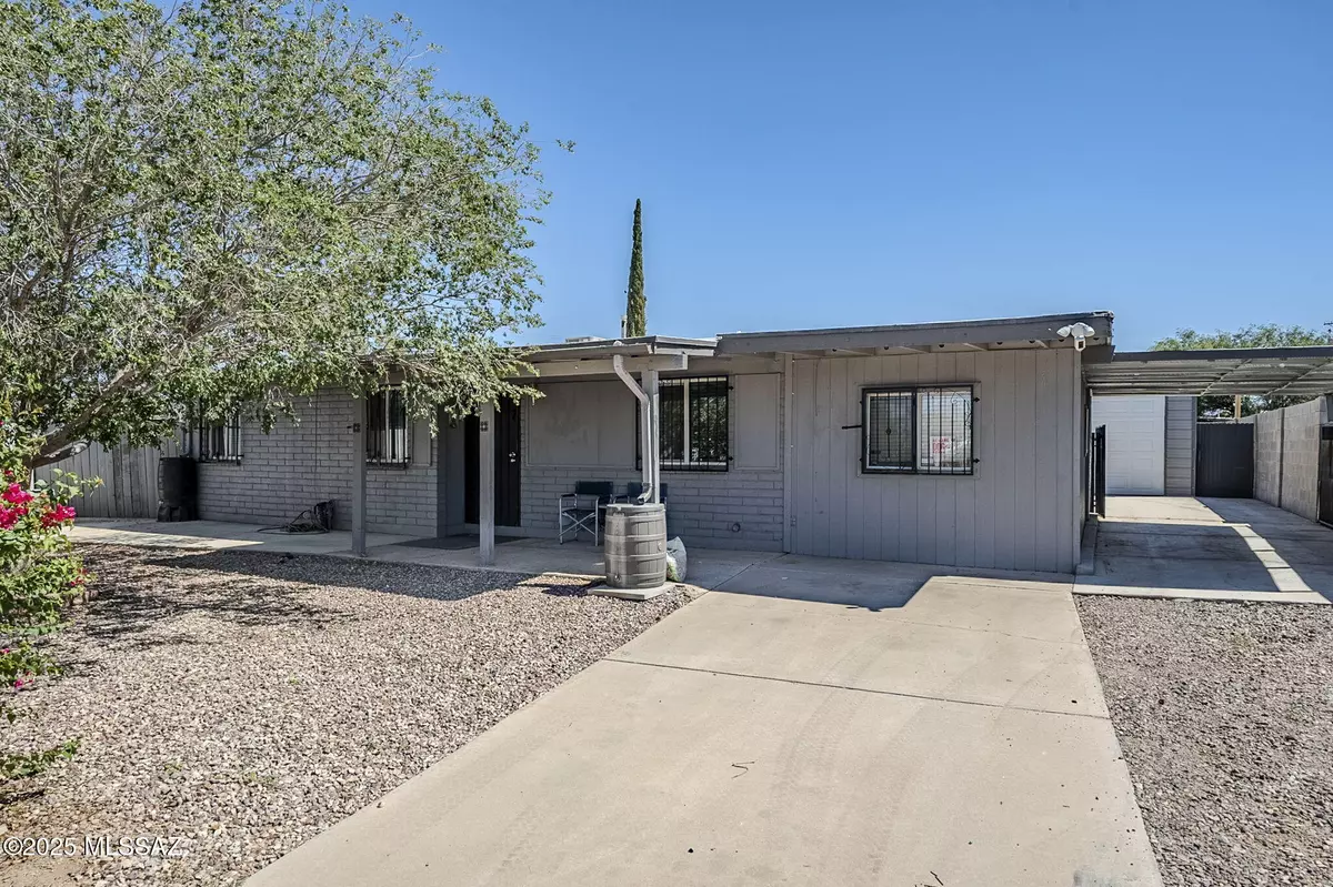 Tucson, AZ 85730,7042 E 42nd Street