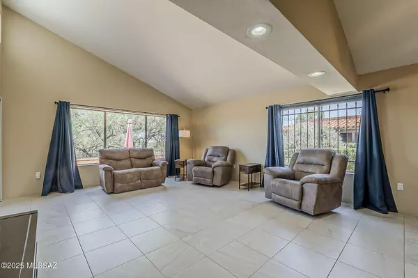 Green Valley, AZ 85622,924 W Desert Hills Drive