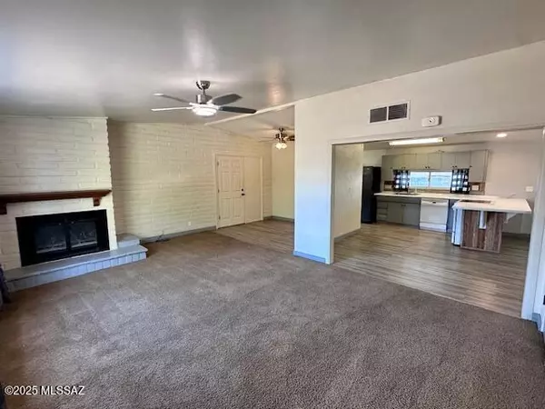 Tucson, AZ 85710,7044 E Malvern Place