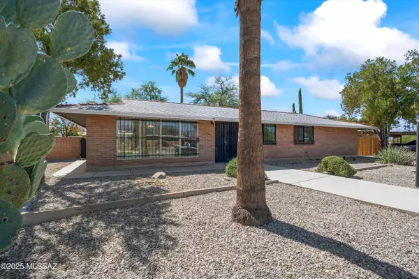 Tucson, AZ 85710,7456 E 35th Street