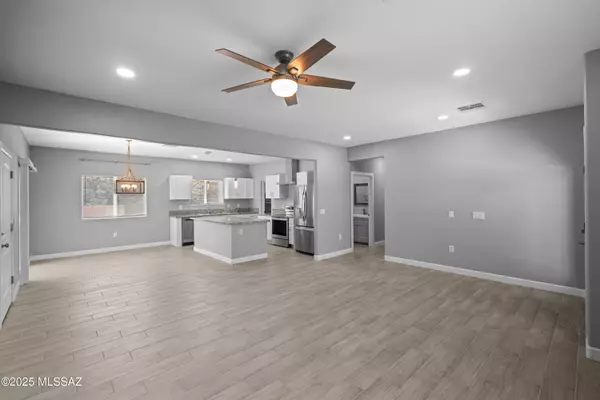 Green Valley, AZ 85614,1960 S San Vincent Drive