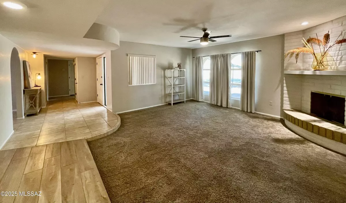 Tucson, AZ 85715,2434 N Shade Tree Circle