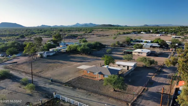 Tucson, AZ 85756,975 E Fenley Drive