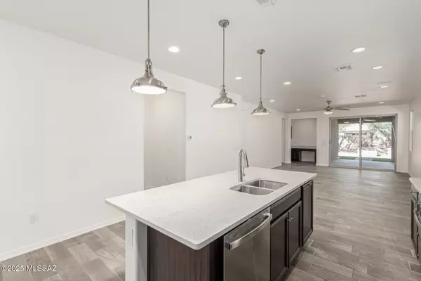 Tucson, AZ 85756,6485 E Via Jardin Verde