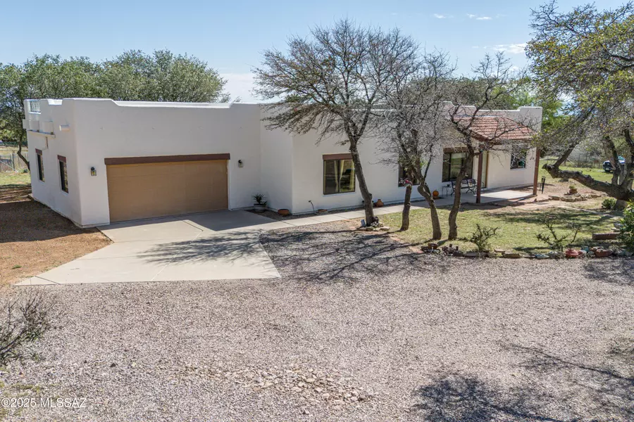 8121 S Furlong Street, Hereford, AZ 85615
