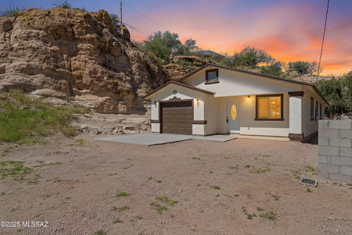 Nogales, AZ 85621,51 E Grant Street