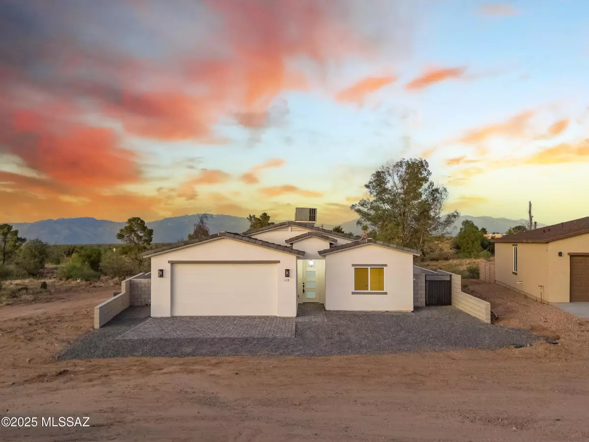 Vail, AZ 85641,119 S Montgomery Avenue