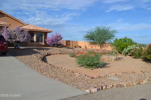 7396 W Star Rock Place, Tucson, AZ 85757