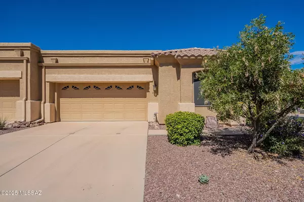 Green Valley, AZ 85614,472 W Knotwood Street