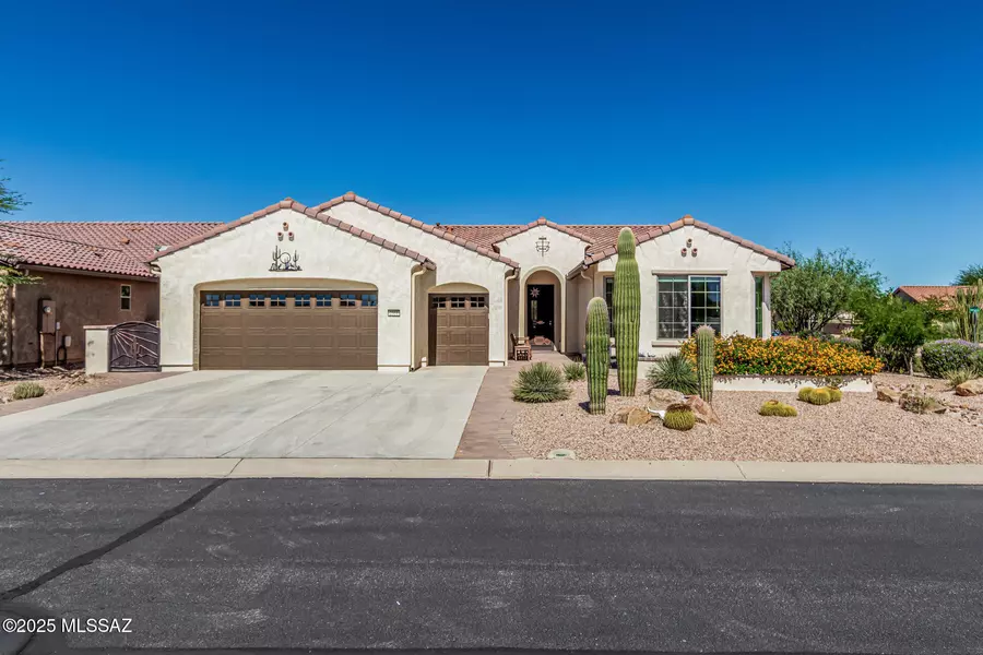 2551 E Canyon Crossing Drive, Green Valley, AZ 85614