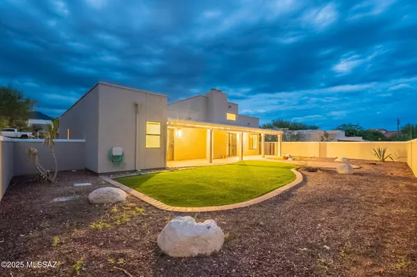 Tucson, AZ 85750,6822 E Brownstone Place